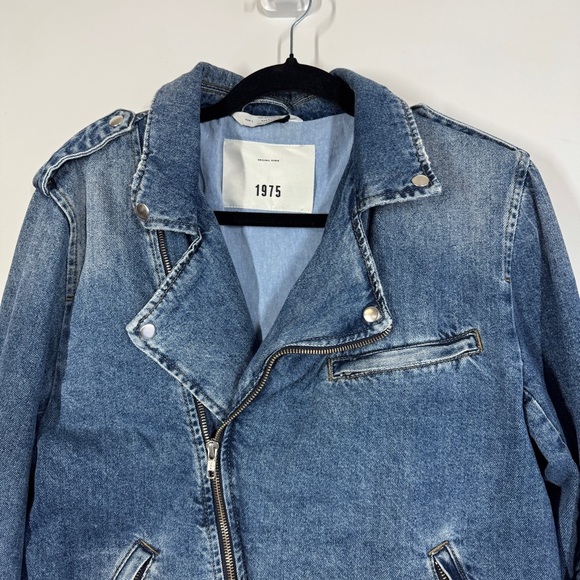 Zara Denim Blue Moto Biker Jean Jacket Distressed Jacket Size L - Picture 3 of 13